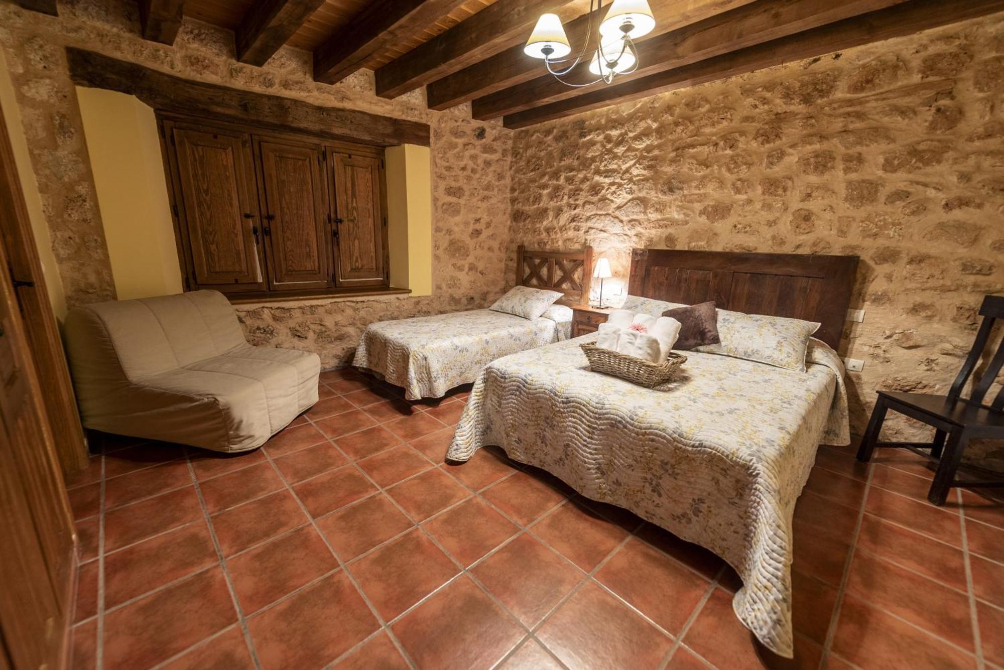 Country house La Hacendera Entre Hoces - 20-28pax-10 Hab Con Banos En Maderuelo