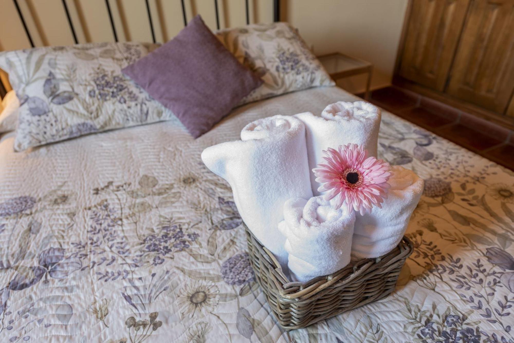 La Hacendera Entre Hoces - 20-28pax-10 Hab Con Banos En Country house *